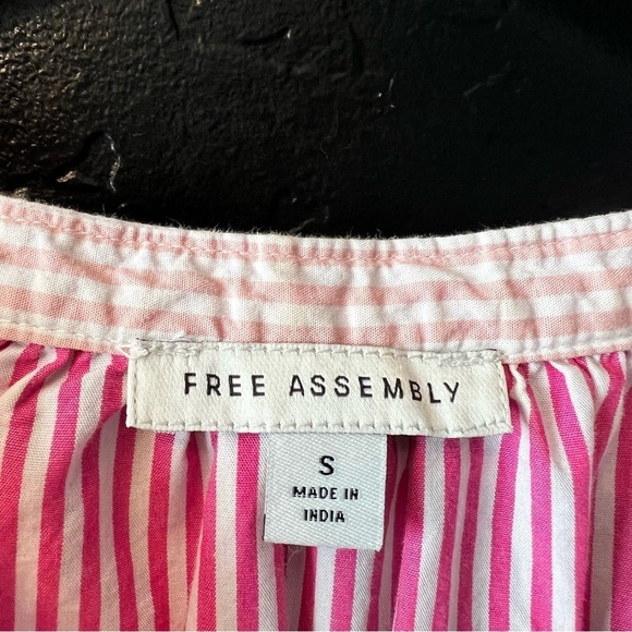 Free Assembly Women's V-Neck Peplum Top with Long Sleeves  S Pink Stripes - Picture 9 of 14